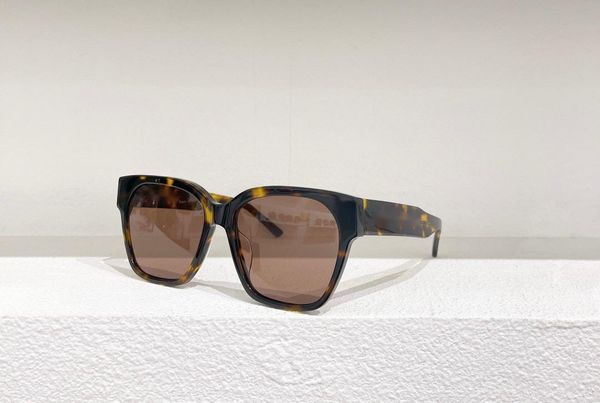 

sunglasses for men women summer 0215 style anti-ultraviolet retro plate full frame random box, White;black