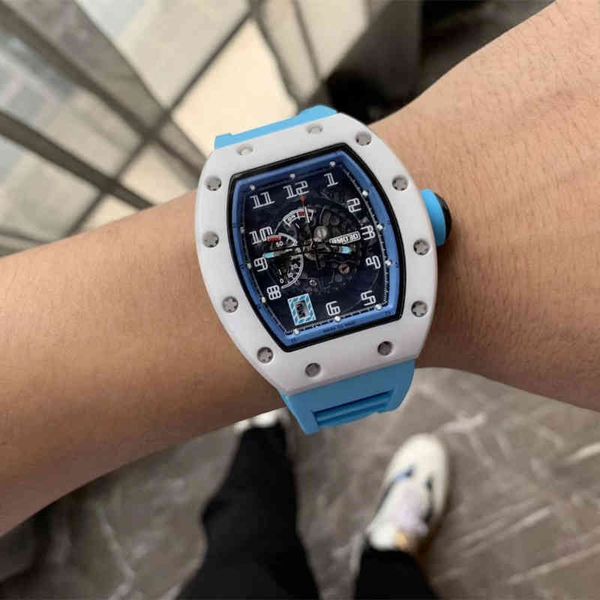 orologio Data Affari Tempo libero Orologio meccanico automatico da uomo Sky Blue Ceramic Hollow Out Personalizzato Elastico Calendario Atmosphere Tide