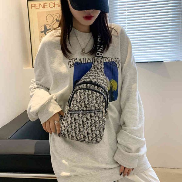 

2022 new designer handbags trend chest letter messenger simple sports waist