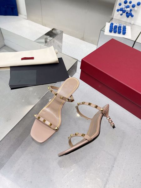 

arrival 2022 fashion women slipper summer designer classic ladies high heels slipper, Black