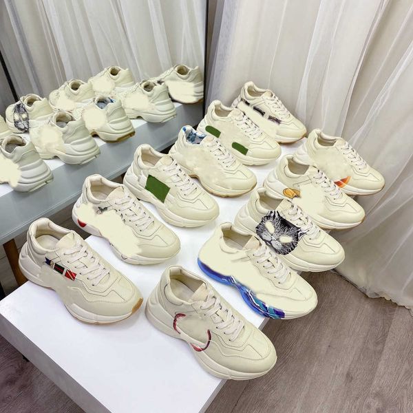 

2021 mens rhyton casual shoes dad sneaker paris fashion women shoe platform sports trainers strawberry mouse wave mouth tiger, Black