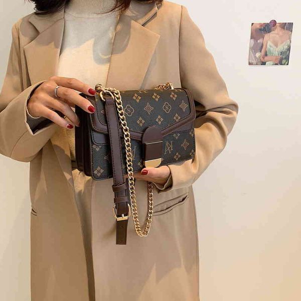 

2022 new korean version net red contrast color bag female underarm fashion portable one letter shoulder messenger bags woman purse and handb