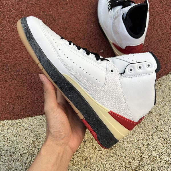 

shoes jumpman 2 men women basketball og white varsity red colorway shoelaces sports trainers sneakers chaussures 36-48 dj4375-101
