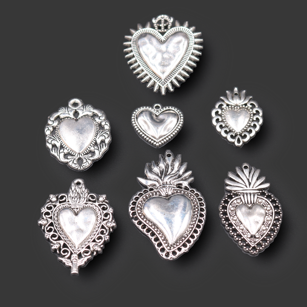 

7pcs mix mexican style charms large catholic sacred heart amulet pendants diy religious necklace earrings jewelry crafts making, Bronze;silver