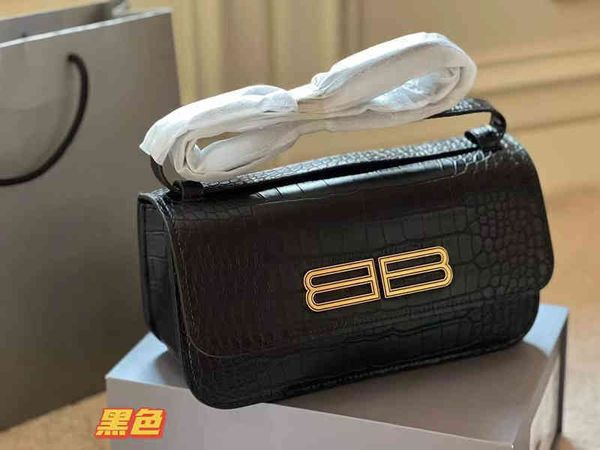 

handbag classic bbalencaigas bags b 2022 family cowhide crocodile underarm chain bag hourglass tofu single diagonal span
