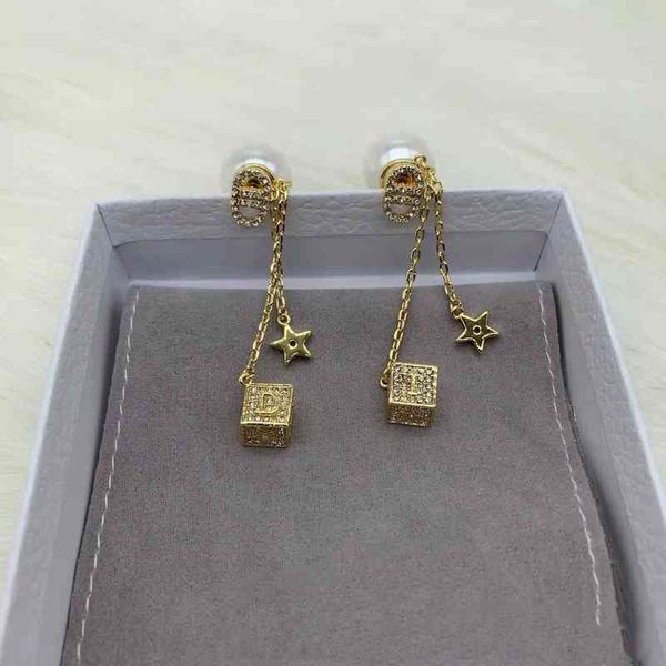 

women's fashion personality trend new brand earrings wholesale family di pearl diamond love womanhood net red silver needle