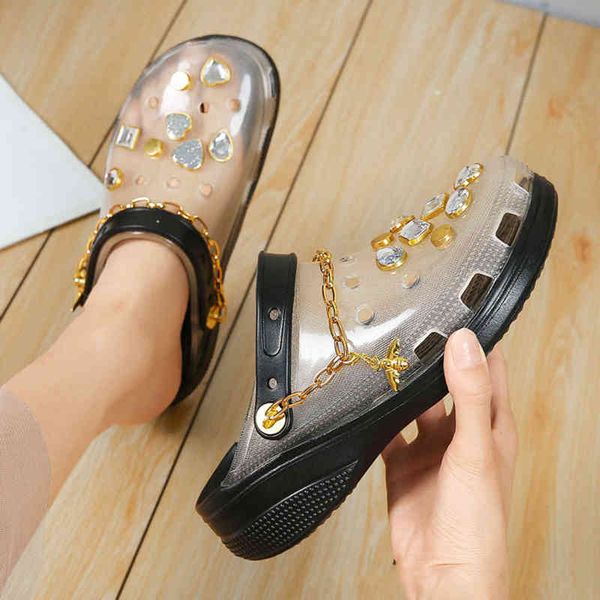 Terlik Yaz Kadınlar Kalın Alt Alt Zincir Rhinestone Slaytlar Kız Şeffaf Jöle Sandals Beach Flip Flop Delik Bahçe Ayakkabı 220708