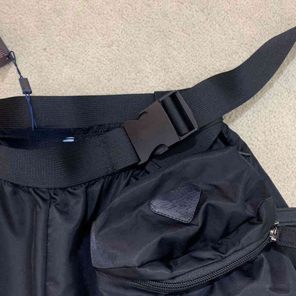 

skirts new nylon fabric triangular standard work clothes large pocket fashion single breasted belt shorts, Black