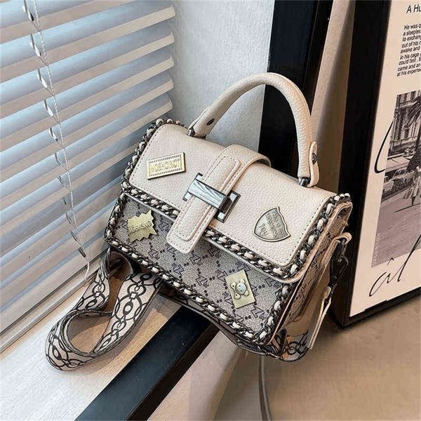 

high texture trend fashion wide belt messenger exquisite badge inlaid 75% off factory sales 10ap