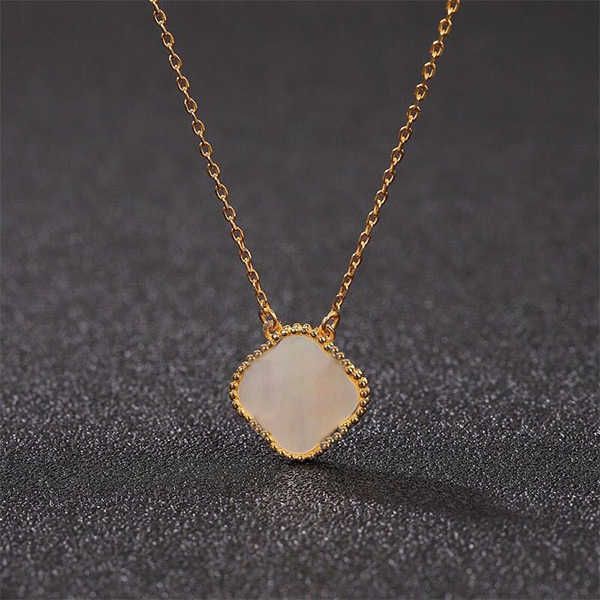 

clover pendant necklaces fashion elegant designer necklaces for women party wedding couple luxury cleef necklace jewelry, Silver