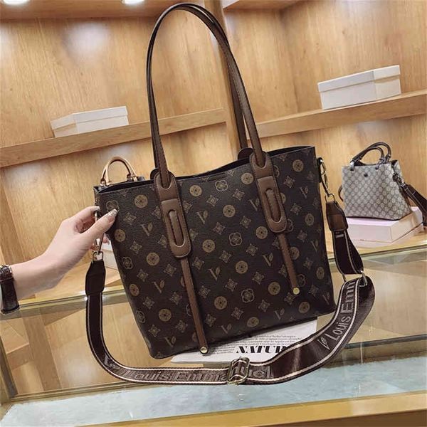 

shop online 85% off winter large capacity old flower female fashion versatile net red sense single shoulder atmospheric armpit handbag