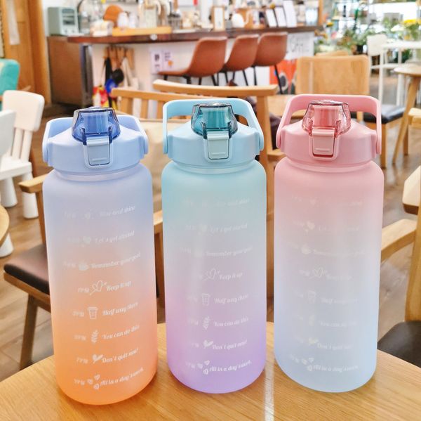 Tumblers gradiente de grande capacidade colorida copo de copo de salto de salto de palha portátil esportes esportivos portáteis gargalo de água