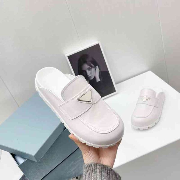 

slippers women's round head summer slippers leather retro metal decorative, Black