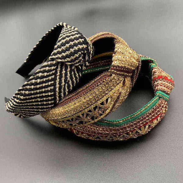 

2022 new 1pc bohemian ethnic embroidered hairbands female headband handmade beautiful ethnic pattern wide turban head wear aa220323, Pink