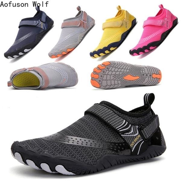 

water shoes men women beach aqua shoes quick dry children barefoot upstream hiking parent-child wading sneakers swimming shoes 220610, Black