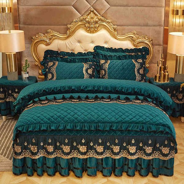 Luxo Renda Crystal Velvet Duvet Capa Conjunto de roupas de cama rei Rainha 4pcs Cama acolchoada Ruffle elástico de duas travesseiros