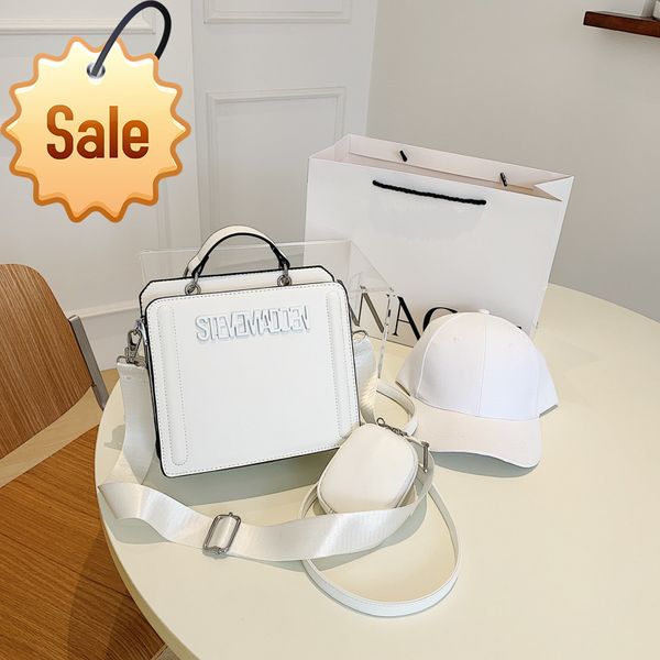 

2022 new handbag red women fashion temperament messenger leather shoulder bags