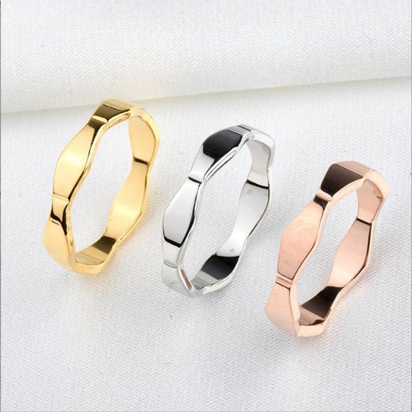 

2022 new personalized fashion smoot ring light luxury does not fade temperament stainless steel jewelry wholesale, Golden;silver