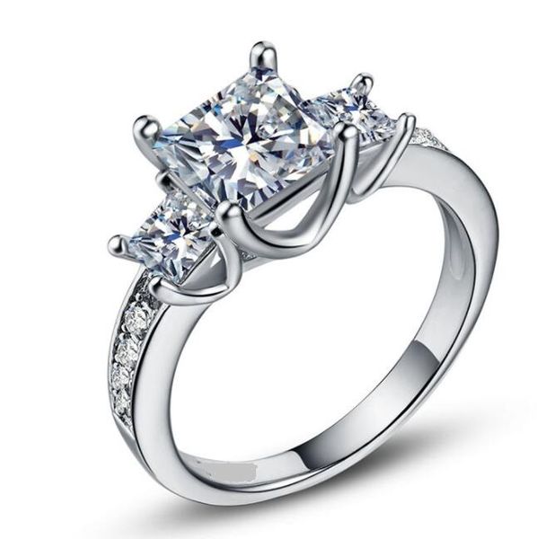 

18k plated gold 2 ct diamond engagement ring princess cut d/vs, Slivery;golden