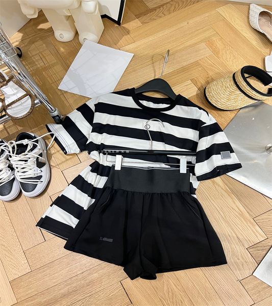 

women's two piece pants horizontal stripe loose blouse label short sleeve high waist printed webbed belly tight wide leg shorts tracksu, White