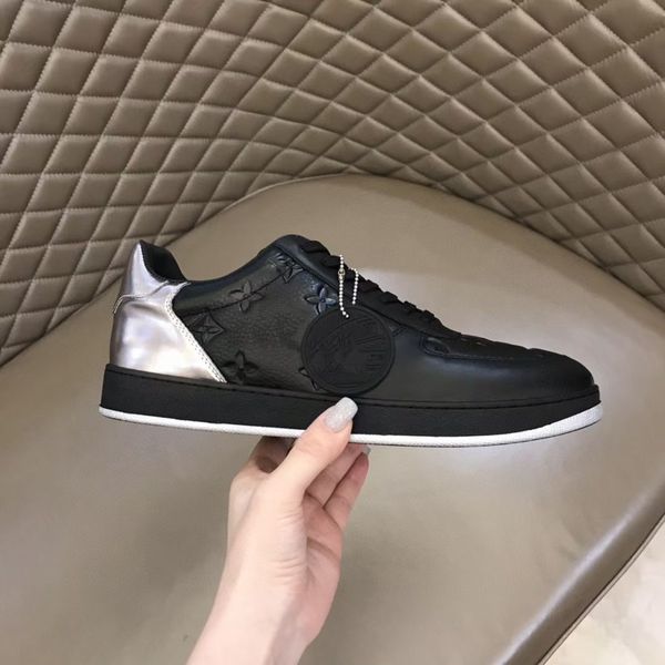 Top Shoes de designer de luxo de alta qualidade Casual tênis de bezerro respirável com sola de borracha embelezada floral muito legal mkjlaa0002 adasdasdaw