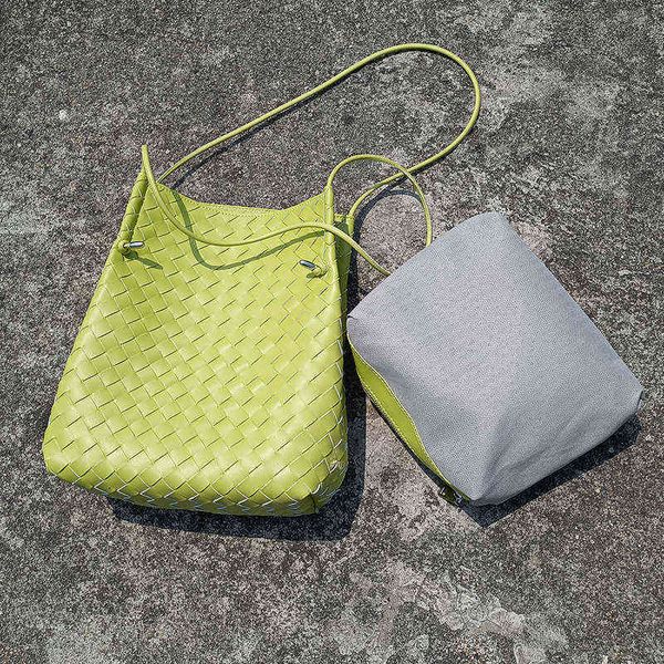 

women's luxury designer knitting bucket bag big capacity handbag commuter two in one shoulder 2022 new 0628