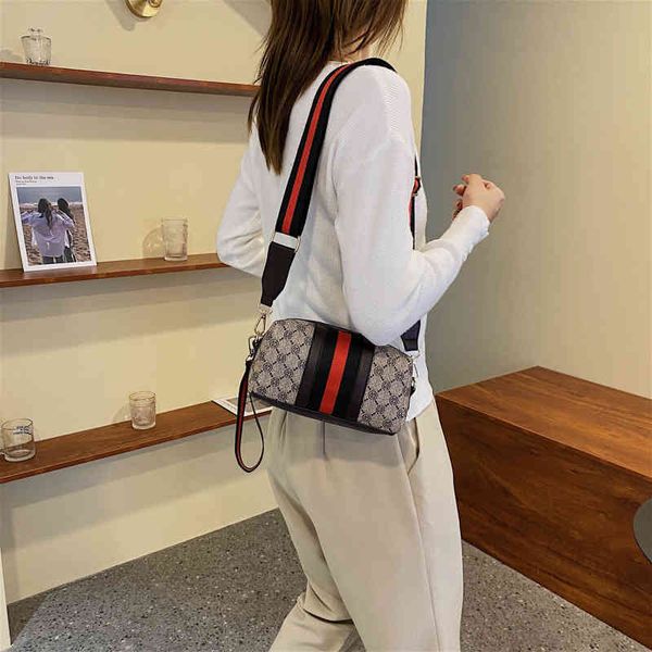 

portable small bag women's new boston versatile messenger wide shoulder belt flower sling purse