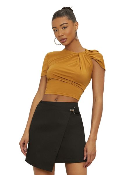 

twist asymmetrical neck crop tee r5pk#, White
