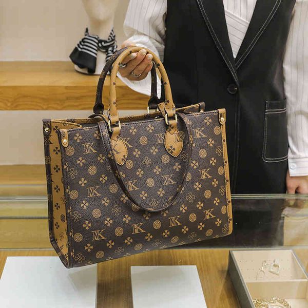 

designer handbags women's bag 2022 new soft leather women's fashion large capacity shopping contrast color portable shoulder bag f