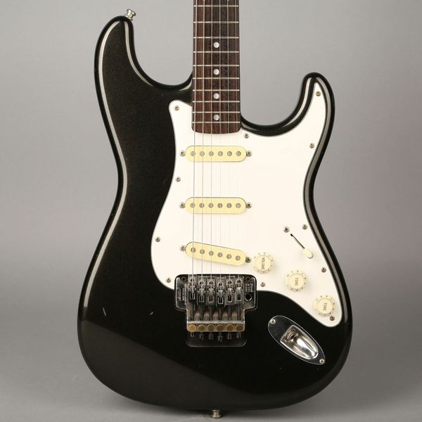 

contemporary st - 1989 mij - black metallic electric guitar