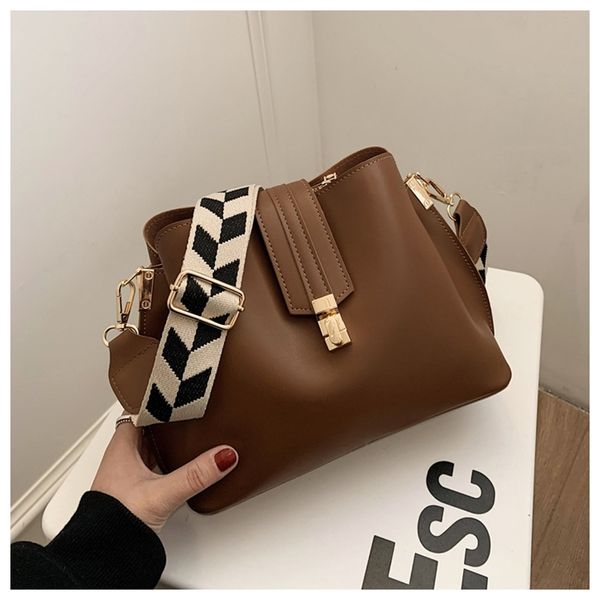 

brief fashion pu leather bucket crossbody bags for women designer fashion lady luxury shoulder handbags 220507