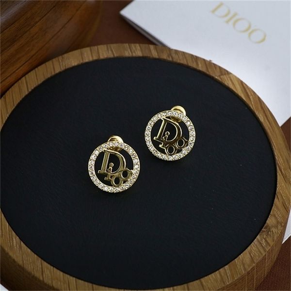

2022 36% off designer jewelry new d family letter earrings for women, Golden