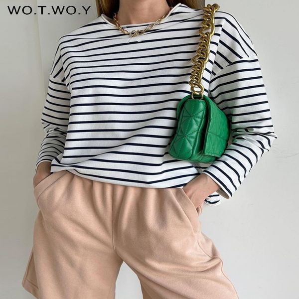 

wotwoy loose long sleeve striped tee shirt women spring oneck casual cotton tshirt female basic korean harajuku goth 220602, White
