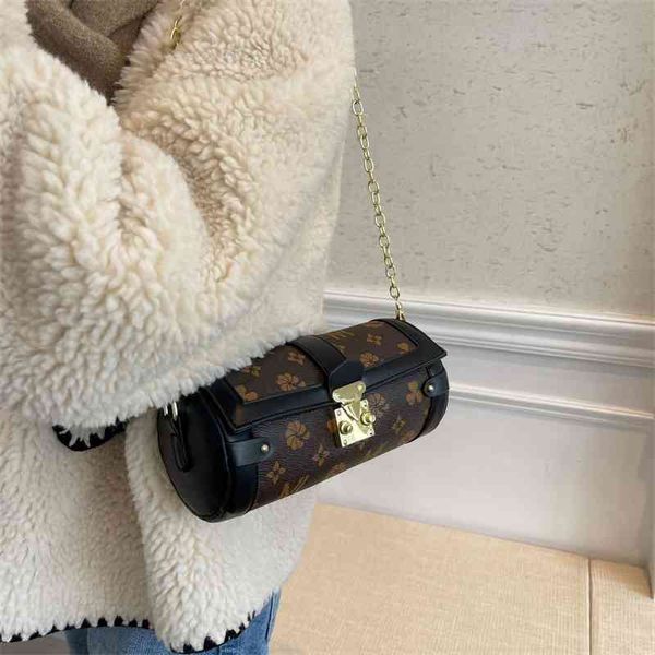 

2022 factory wholesale bag girl spring and summer trend single shoulder messenger cylinder solid color small square leisure commuter student