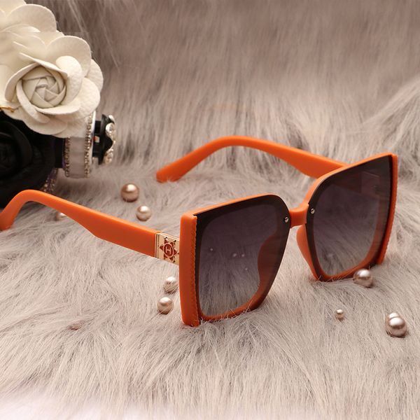 

50% discount for factory direct salesnet red women's sunglasses fashion h letter bright orange polarized sunglasses tide large frame, White;black