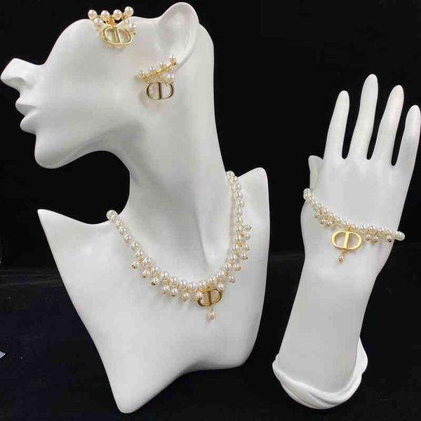 

fine jewellery letter pearl necklace new simple and versatile girlfriends clavicle chain, Black