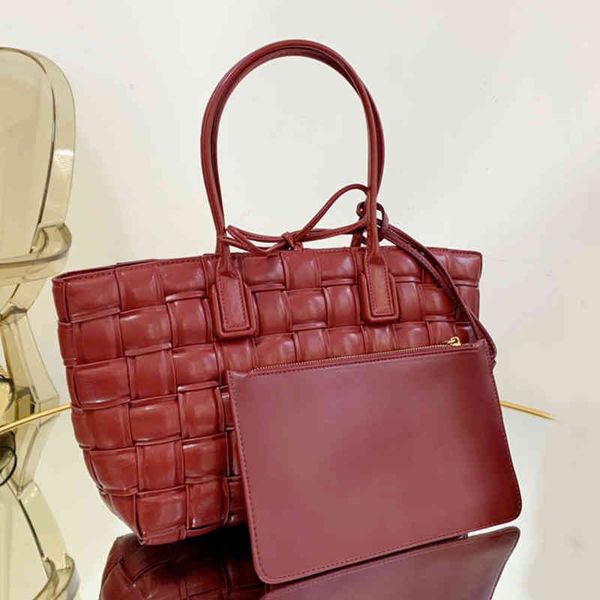 

designer luxury womens bags bottegas handbag fashion shoulder dupes nylon venetas large capacity totes leather crossbody bag versatile mini