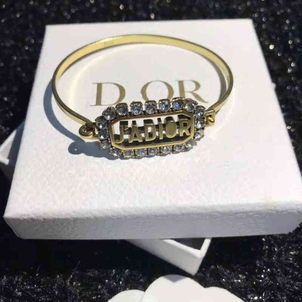 

bracelet new fashion style voice red hand exclusive design jewel, Black