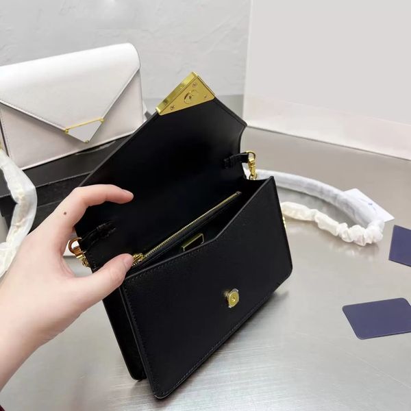 

designers bags chain shoulder bag crossbody handbag fashionable versatile classic envelope handbags wallet high-capacity wallets style good, Black;red