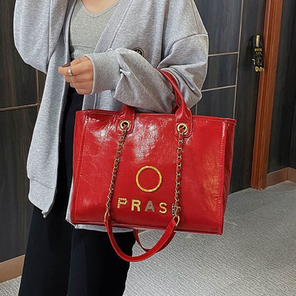 

brand women's classic handbags beach bags luxury ch metal badge tote bag designer small mini evening handbag female capacity large leat, Black;red