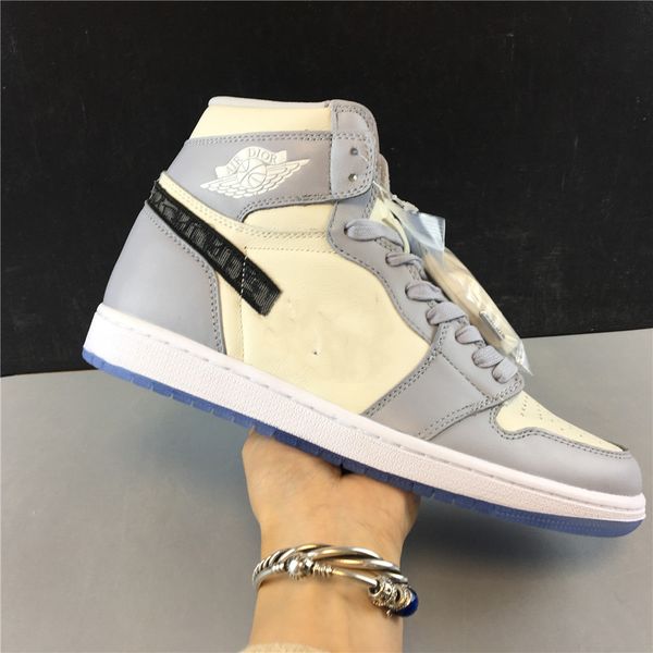 

new men 1s basketball shoes 1 grey white designer luxury trainers athletic shoes sports sneakers with boxhe2c