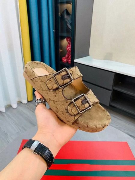 

2022 women multicolor flat slippers sandals with 2 straps lady fashion metal buckle beach slides men's lace-up scuffs for summer 35-43, Black