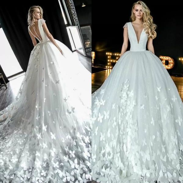 Olivia Bottega 2022 Abiti da sposa Scollo a V Manica ad aletta Appliques di farfalle romantiche Abiti da sposa in tulle con bottoni trasparenti Abito da sposa sul retro