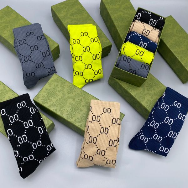 

designer men's and women's socks eight luxury sports four seasons letter printing brand cotton men women garter box set gift, Black