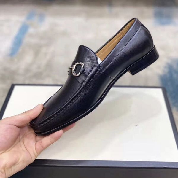 

luxury name design shoes mens loafers men's dress shoes horsebit metal buckle letter printed suede velvet wedding shoe fashion party lo, Black