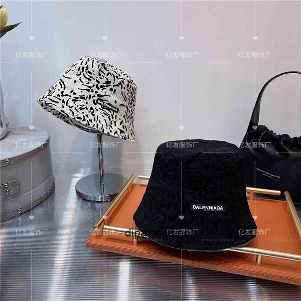 

balencaigass ball caps ball paris b letter printed new wrinkled bucket 22 spring and summer women's paris letter version pure wind fish, Blue;gray
