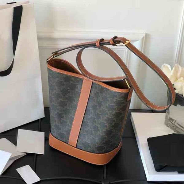 

factory direct sales of new luxury brand bags wholesale arc de triomphe trendy bucket printed lisa same one shoulder msenger