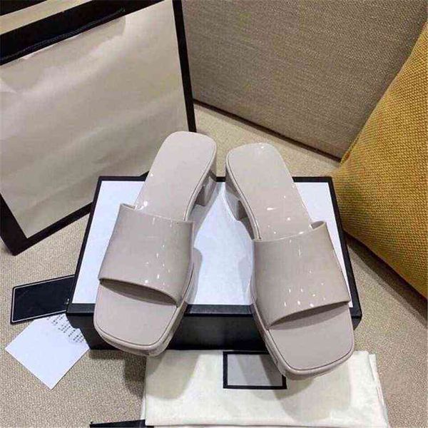 

2022 candy sandals jelly thick heel square toe middle slippers op13 waterproof platform outdoor water shoes rubber black white red blue