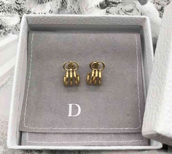 

2022 factory wholesale new di home layer three claw female simple geometric earrings zuc2, Golden