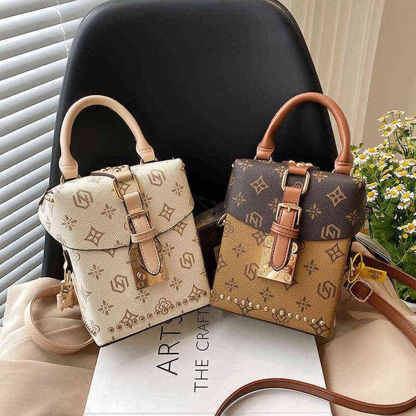 

fashion bag 70% off factory clearance 2022 new printed shoulder rivet small square bag fashion foreign style messenger mobile phone case bag